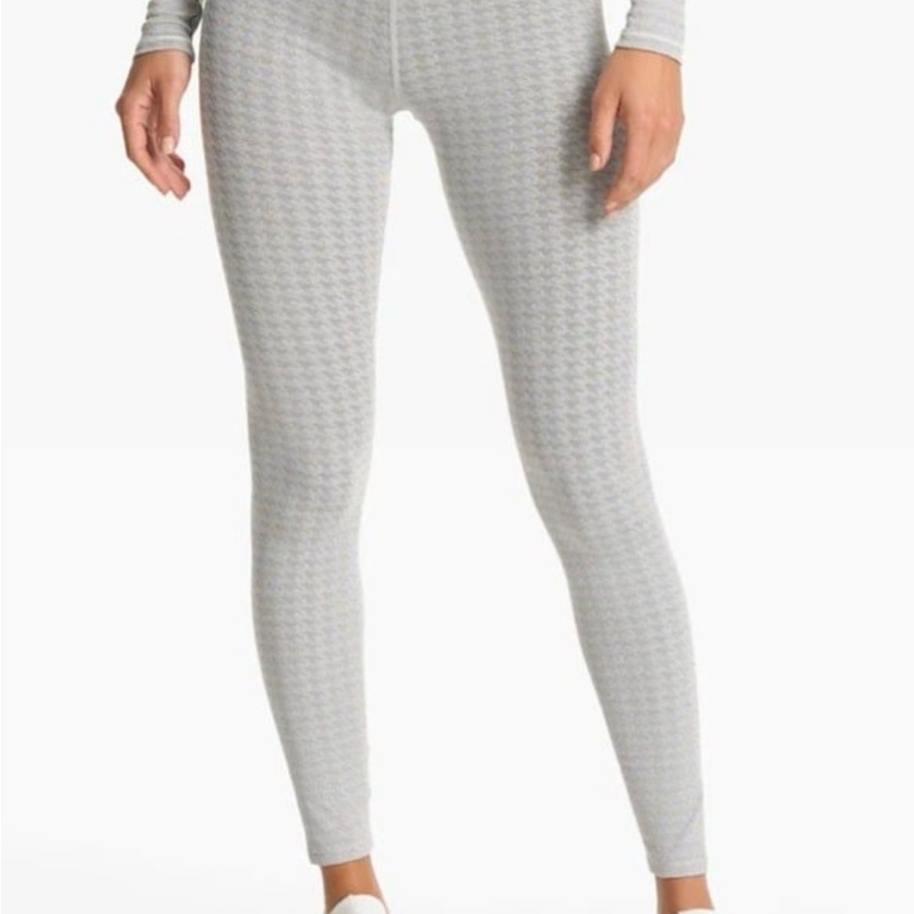 Vuori Light Gray Houndstooth Leggings